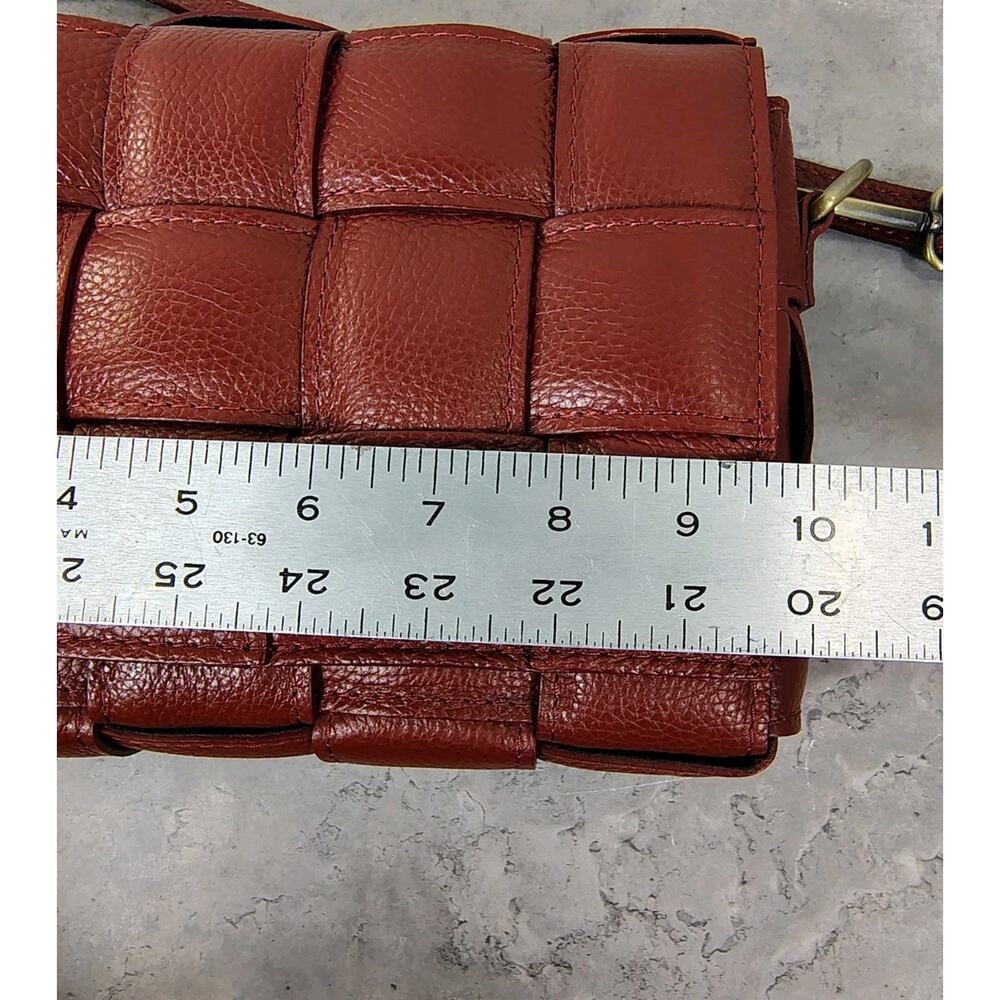 Viola Castellani Crossbody Bag Dark Red Woven Pebbled Leather Made in Italy EUC - Picture 8 of 11